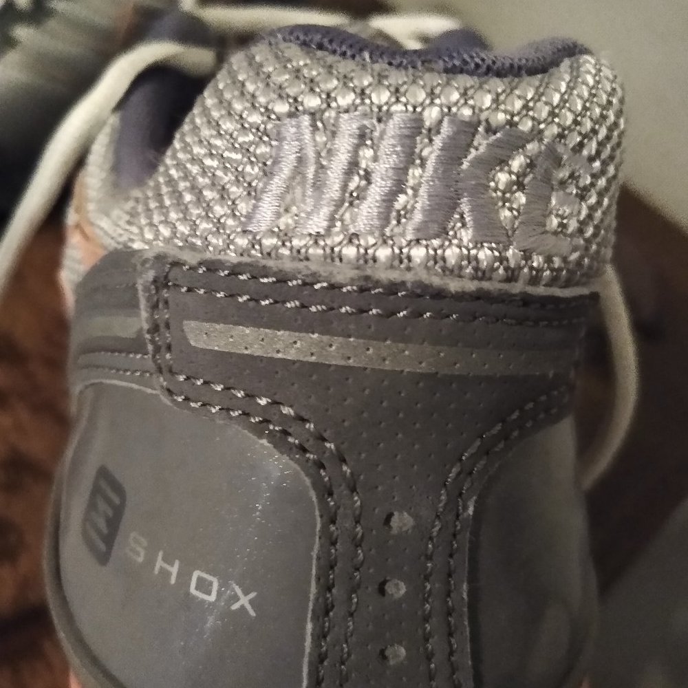 Women's Nike shox 8.5
